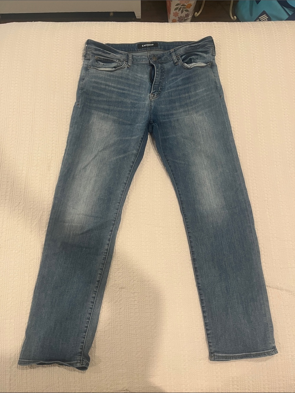 Express Men’s Washed Blue Straight Jeans